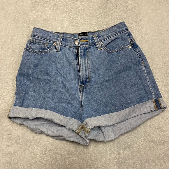 Urban Outfitters Pants - BDG Mom shorts